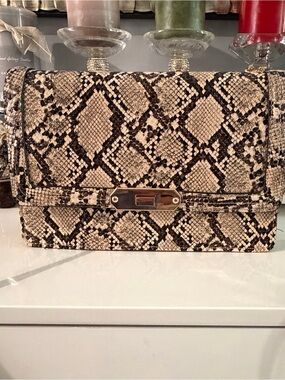 NWOT Snake-Print Shoulder Bag in Brown and tan